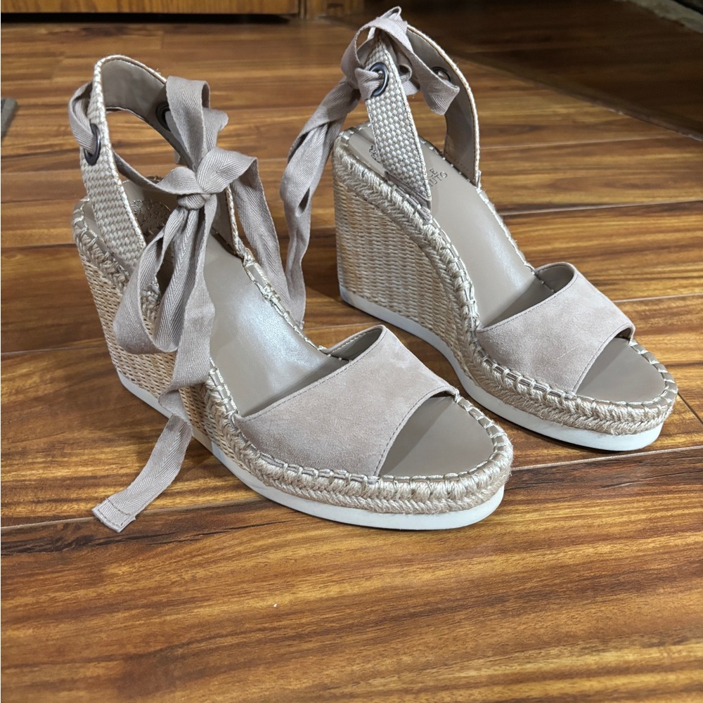Vince Camuto Bendsen Taupe Wedge Sandals